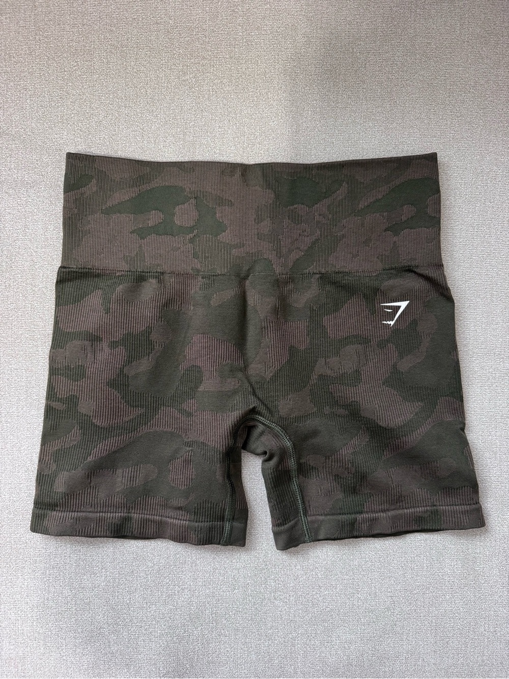 Gymshark Camo High-Waist Seamless Bike Shorts - Olive Green